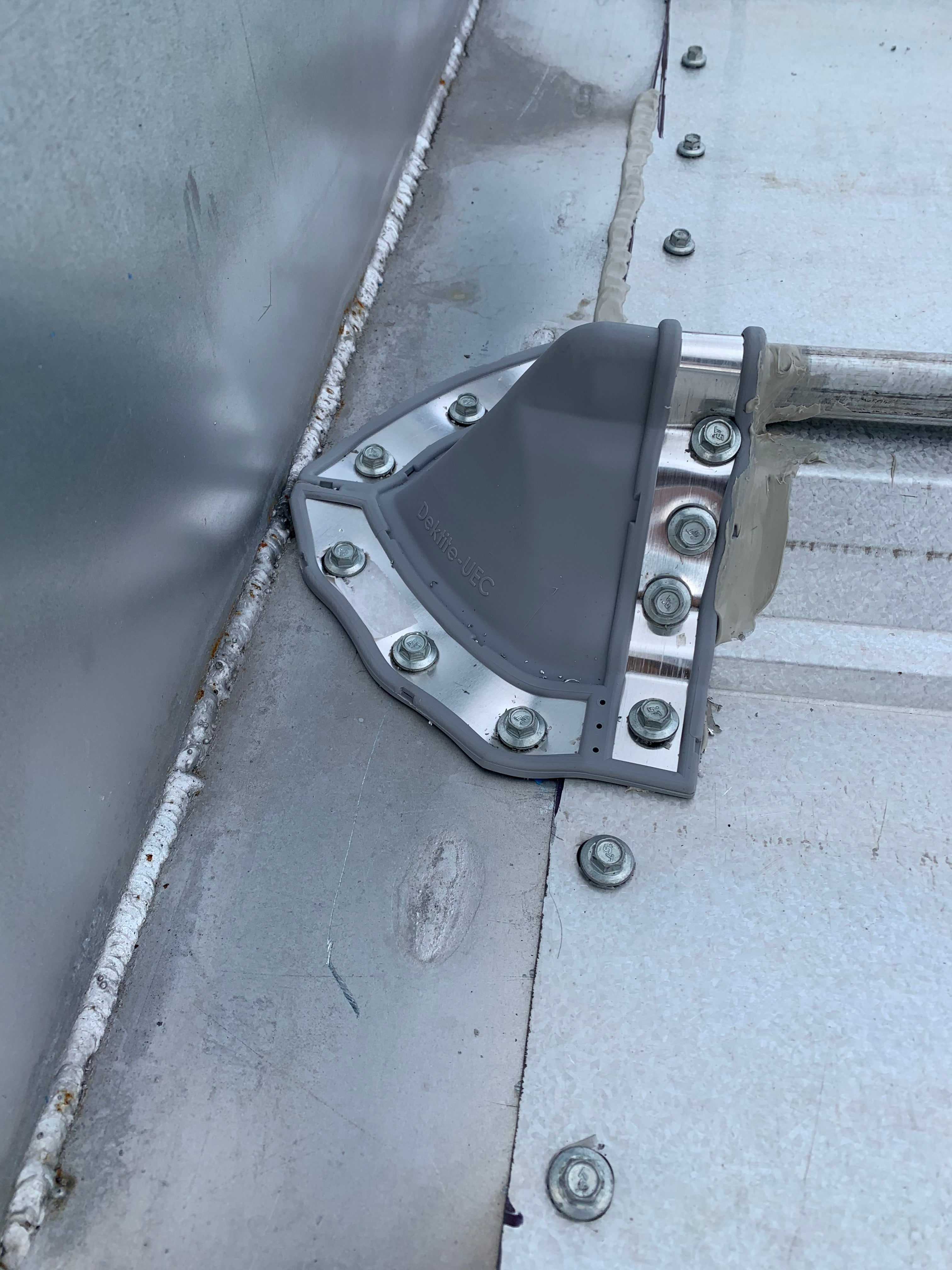 DEK-Cap, Universal End-Cap